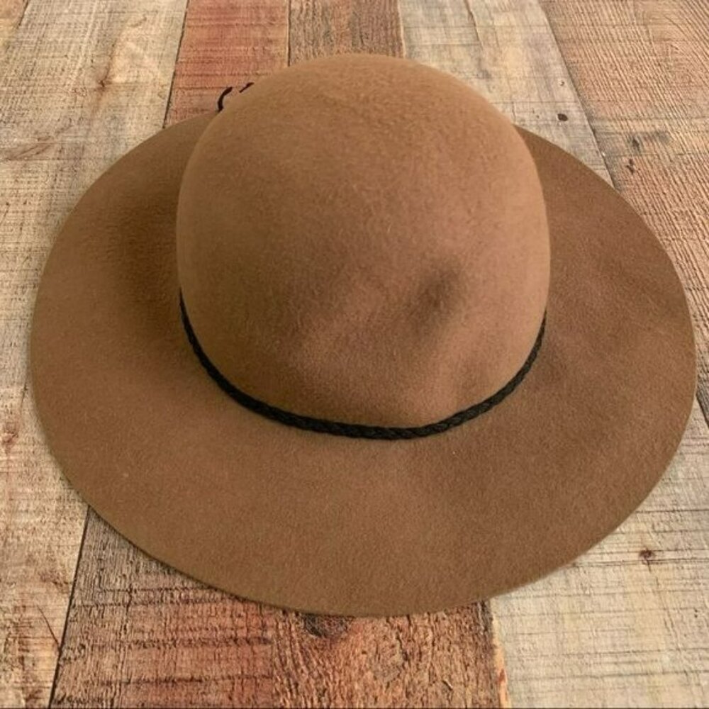 Olive and pique floppy wool hat in brown